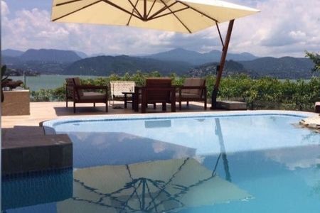 Valle de Bravo, Casa amueblada.