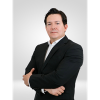Lic. Enrique Verduzco V.