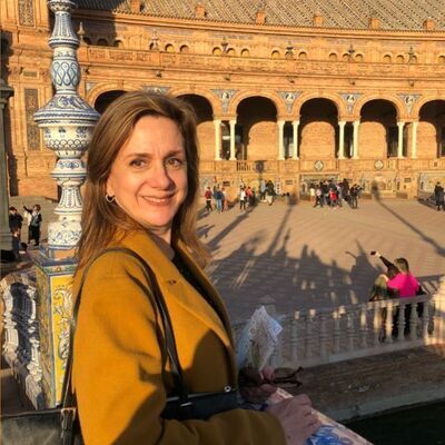 Iris Cebrian Benavides