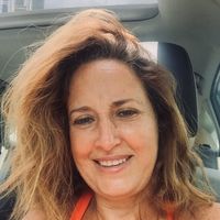 LUZ DE LA MORA GARCIA SAINZ