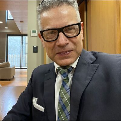 Cristóbal E Suárez