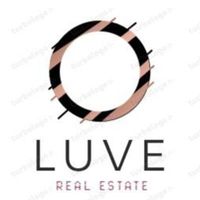 Nayely - Aura Real Estate