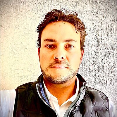 Arq. Juan Guillermo López Sala