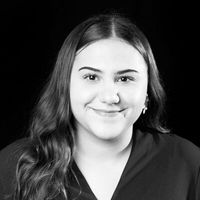 María (Sistemas)