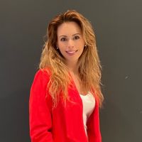 LU HENRIQUEZ
