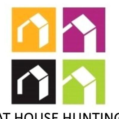 PAT HOUSE HUNTING