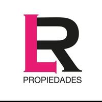 Laura  Veronica reyes salas