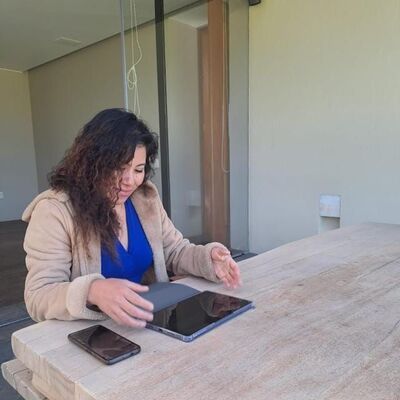 Yuri González Bienes Raices