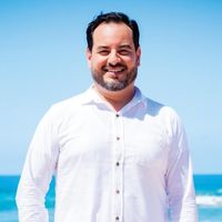 Luis Elizondo Luis Elizondo