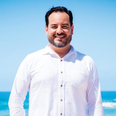 Luis Elizondo Luis Elizondo