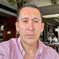 Doctor Cesar I Flores