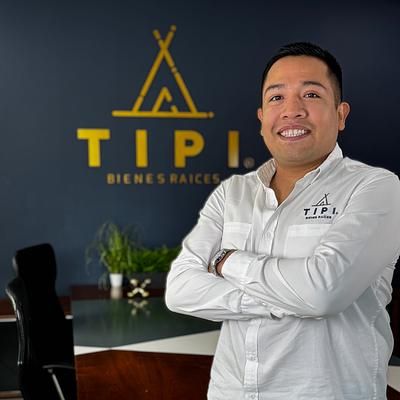 Alejandro Reyes
