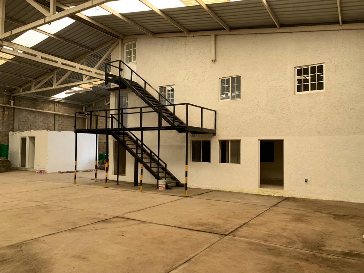 Bodega industrial en Santiago Teyahualco, Tultepec, foto 25 de 26