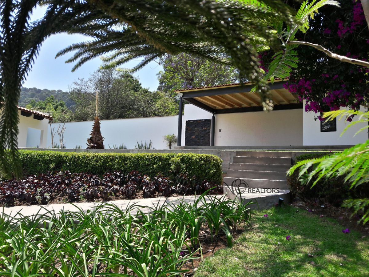 29 de 35: Bungalow visitas con terraza multiusos y muro llorón