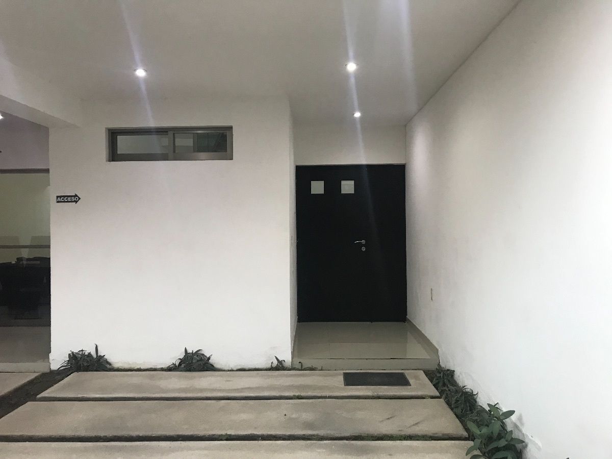 10 de 27: Entrada principal