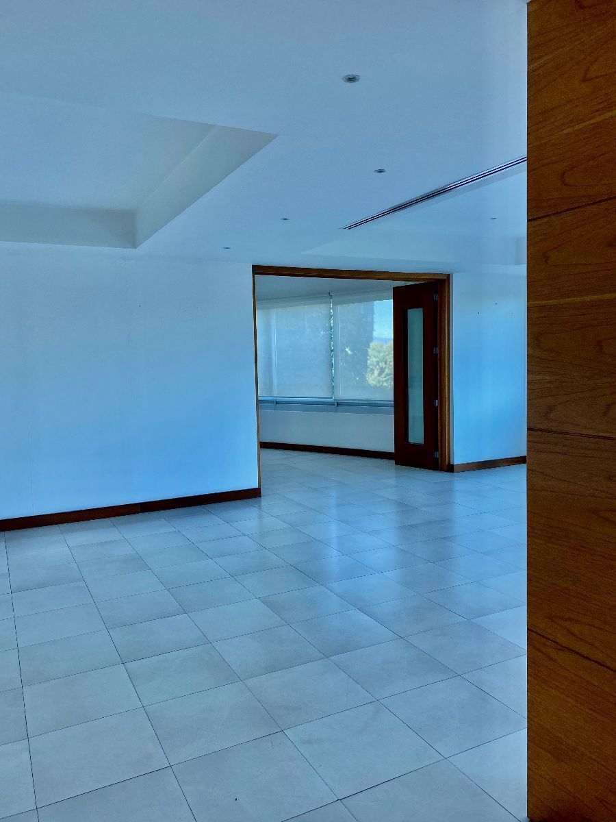 Departamento a la Renta en Torres Myth, Country Club, - Foto 2