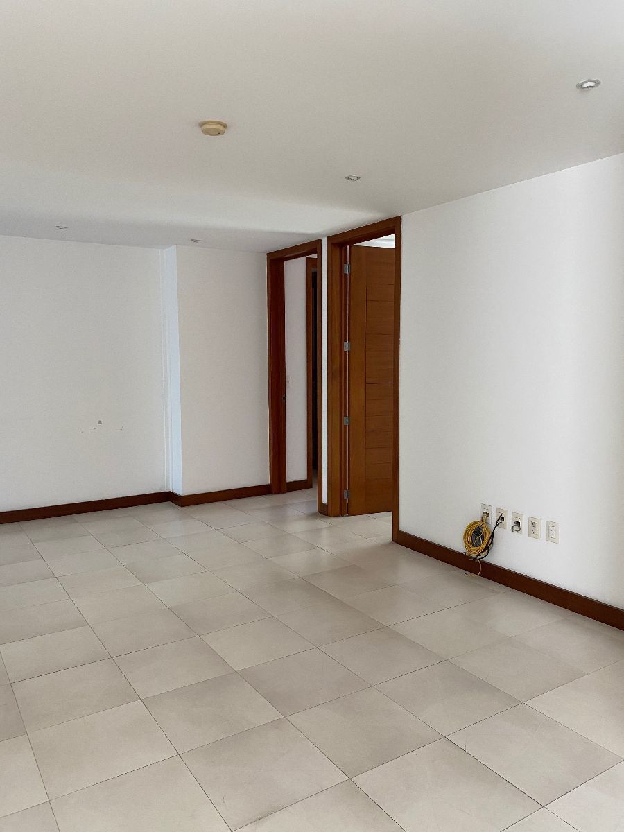 Departamento a la Renta en Torres Myth, Country Club, - Foto 10