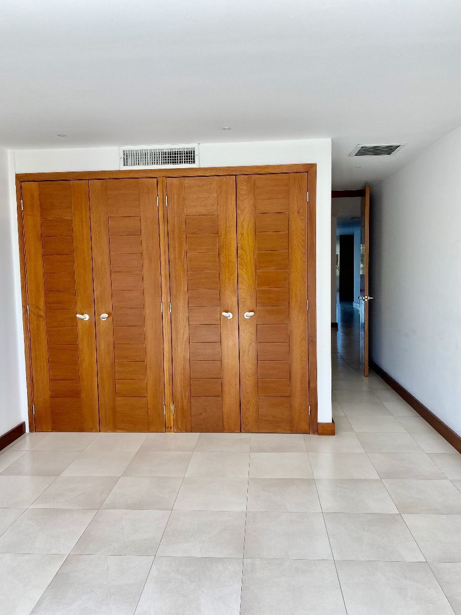 Departamento a la Renta en Torres Myth, Country Club, - Foto 16