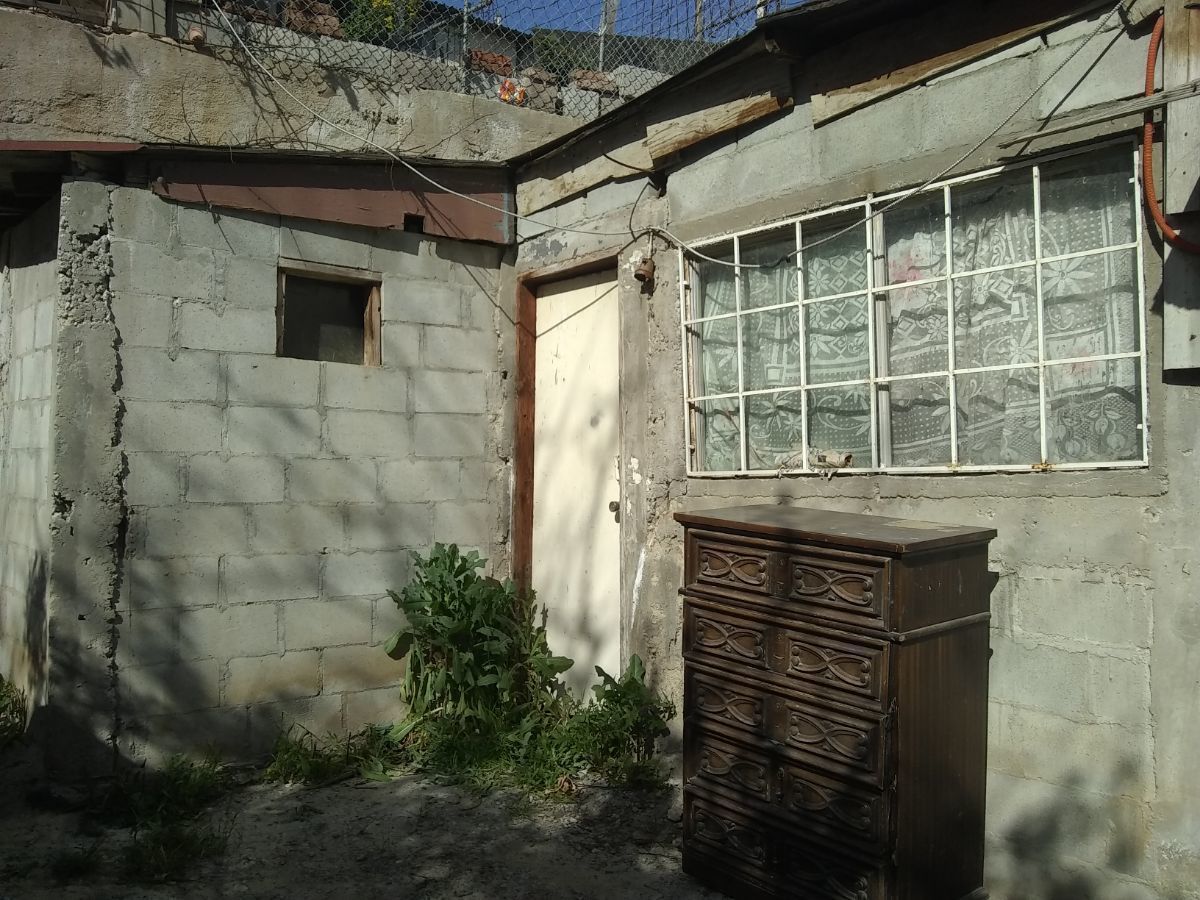 3 de 19: BC BIENES RAICES
608-4045