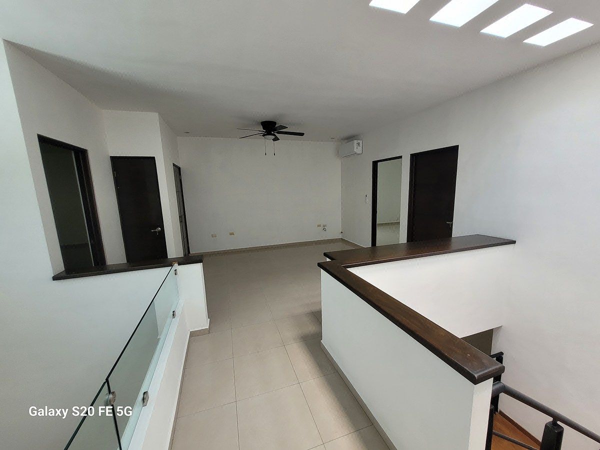 Casa em La Rioja Privada Residencial 1era. Etapa, Monterrey, foto 18 de 31