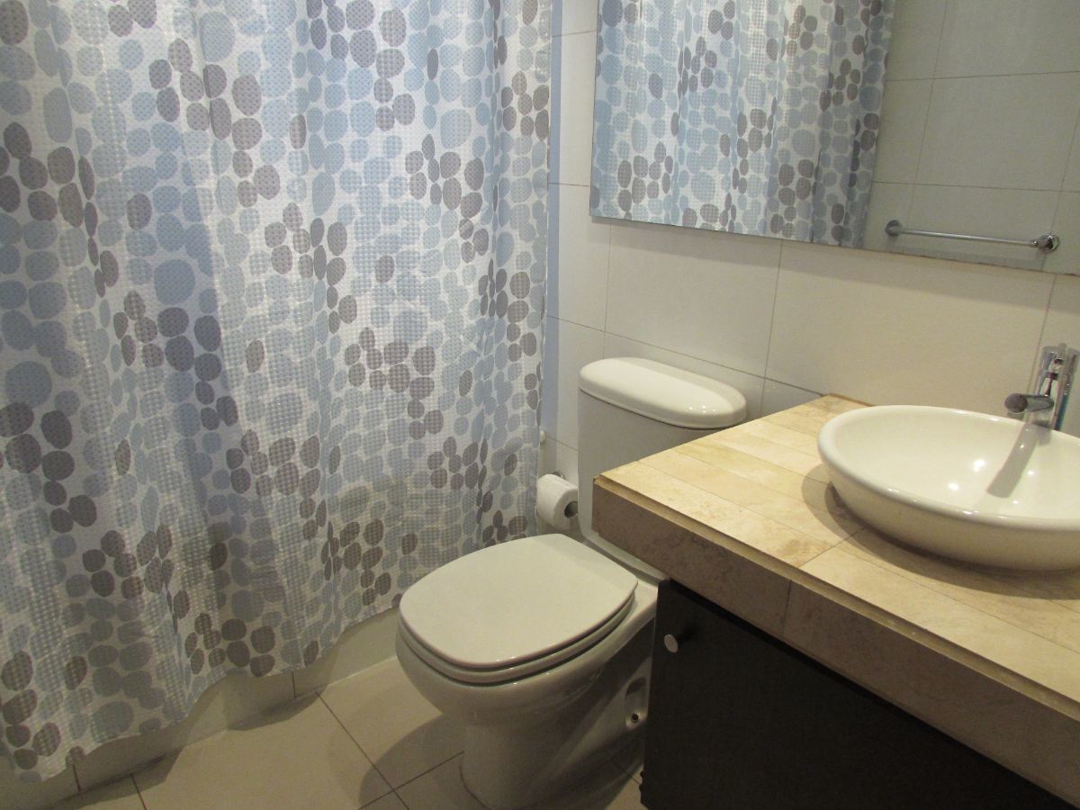 13 de 13: Baño 2