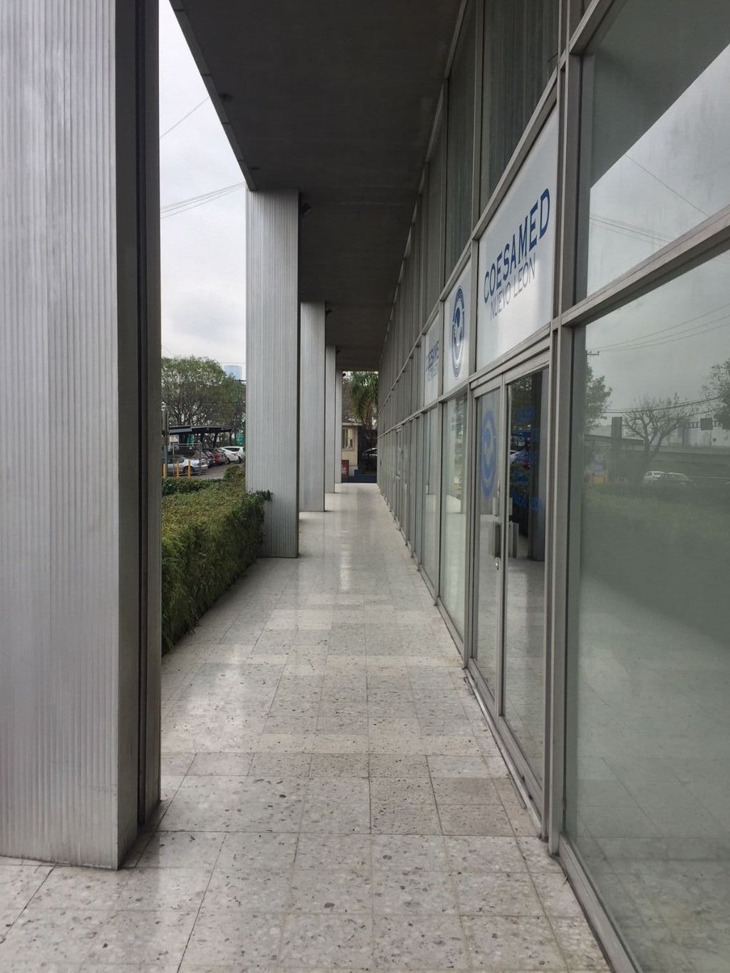 1 de 3