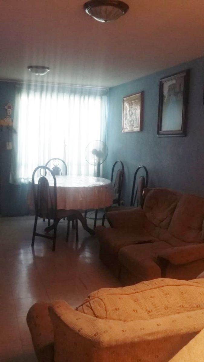 3 de 8