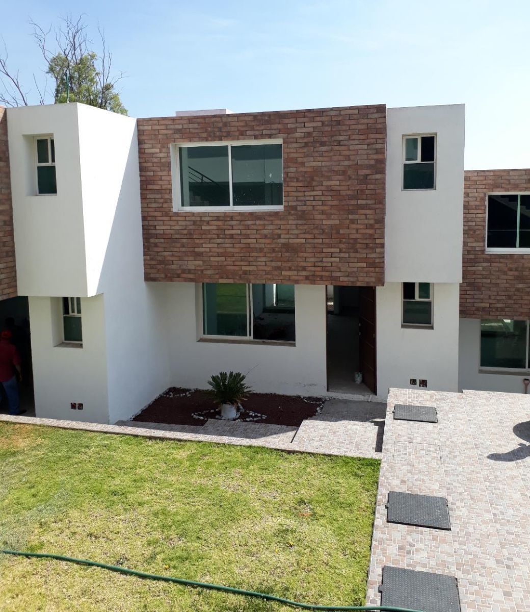 Casa Inteligente en Condominio en Venta