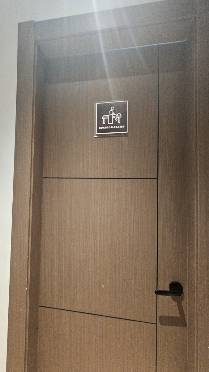 45 de 46: Area masaje