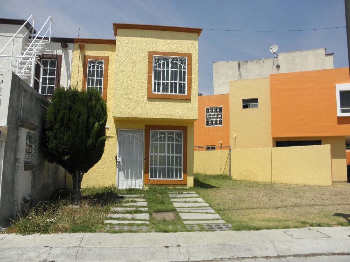 Bonita casa con excedente de terreno en Haciendas de Hidalgo, Pachuca. |  EasyBroker