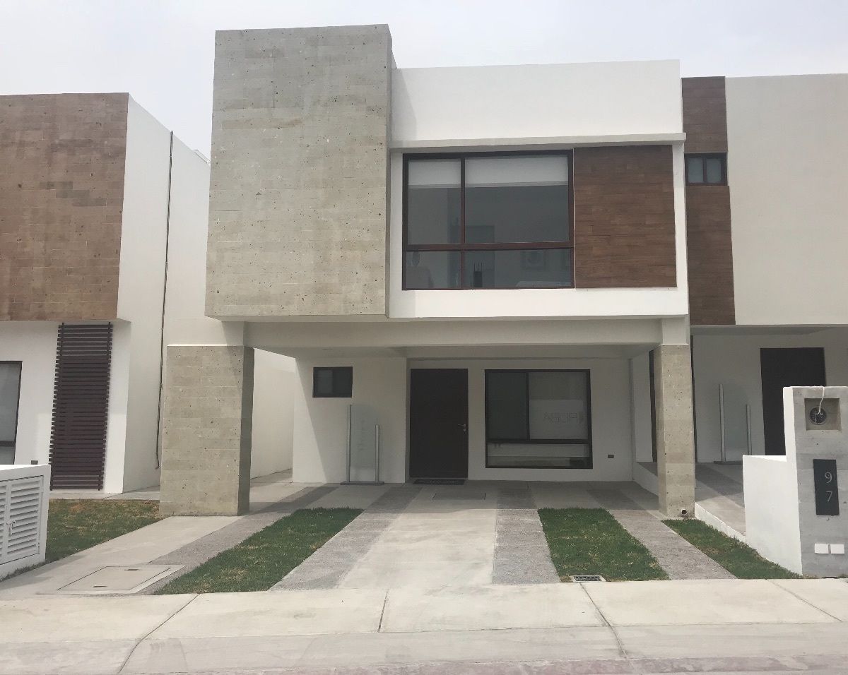 CASA EN VENTA EN ZIBATA QUERÉTARO