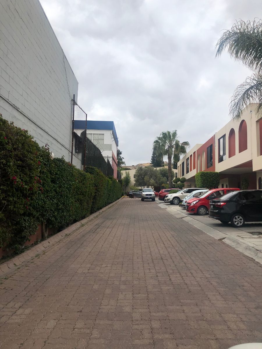 9 de 42