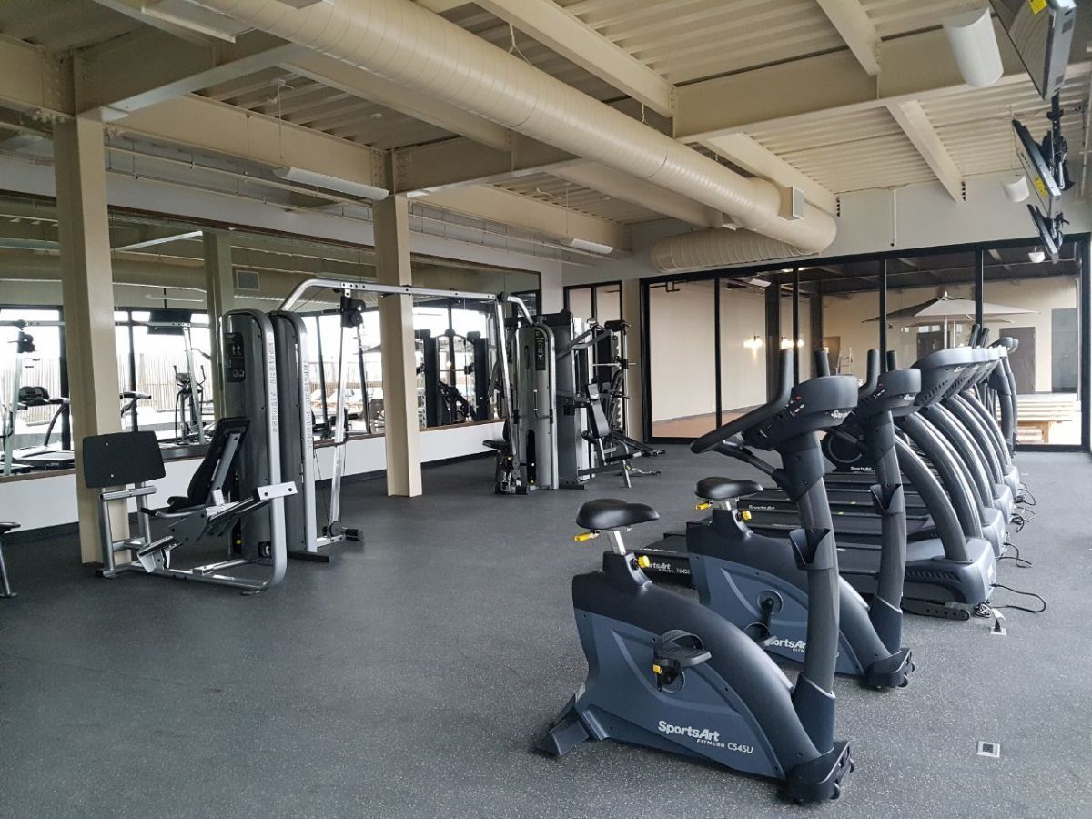 8 de 33: Gimnasio con wi-fi y TVs con sistema de cable