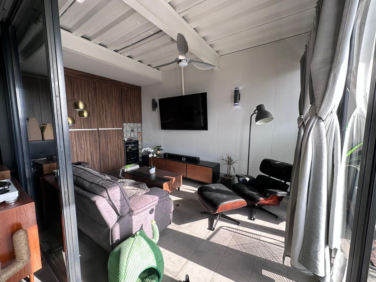 33 de 33: Deck/cuarto Tv