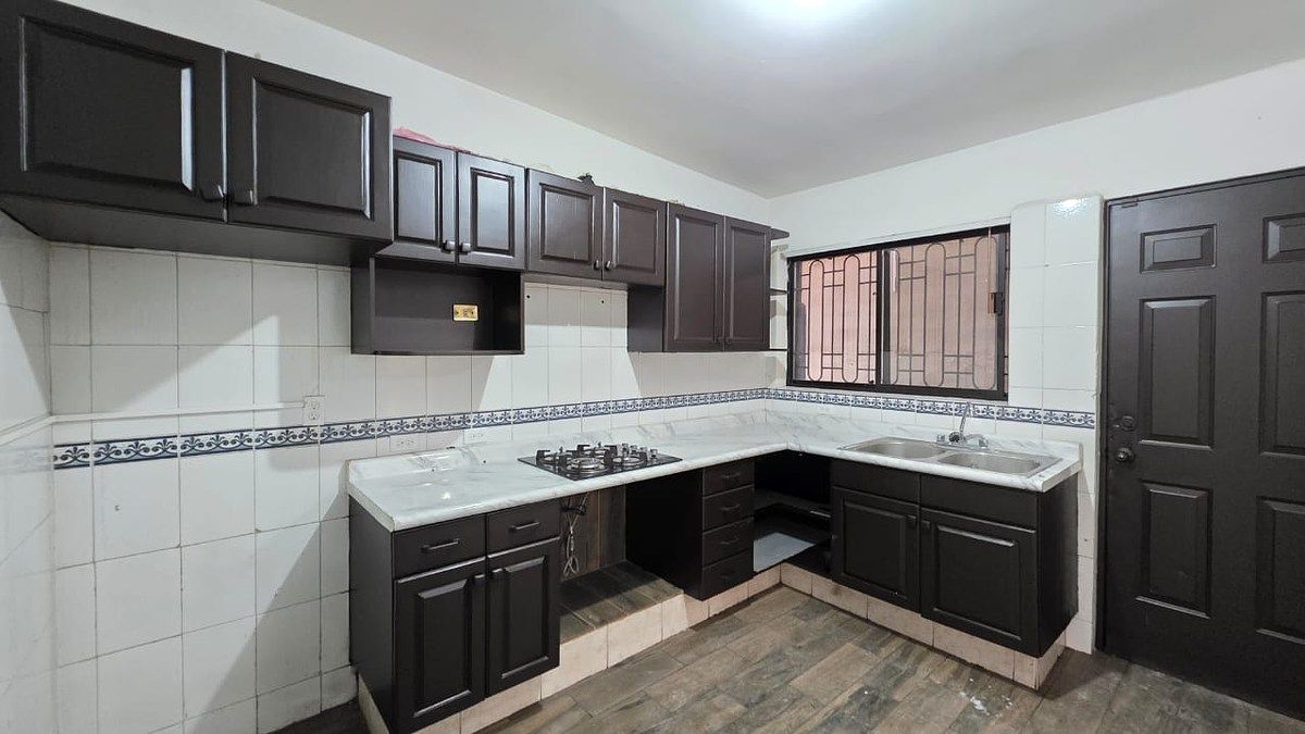 3 de 20: COCINA INTEGRAL CON ESTUFA