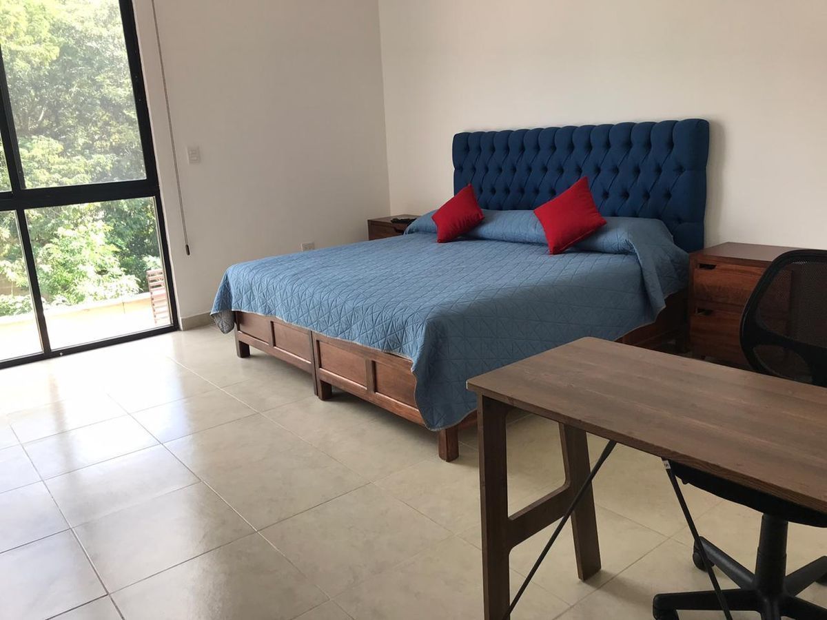 3 de 15: Town House amueblado 2 recámaras en Montes de Amé