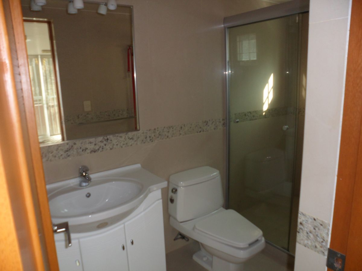 25 de 35: Baño completo 