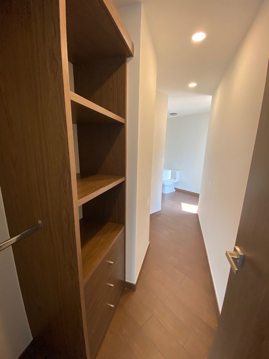 8 de 19: baño ppal