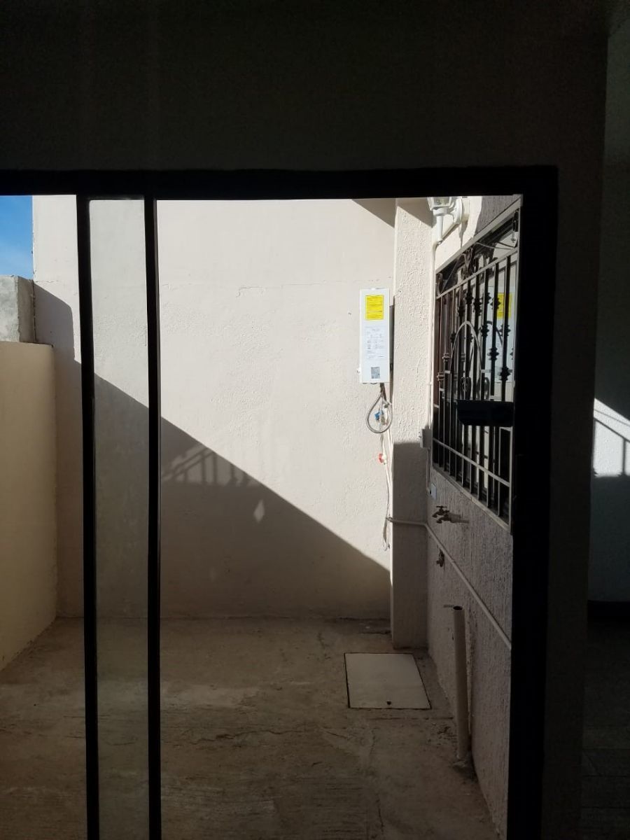 5 de 14: PATIO TRASERO