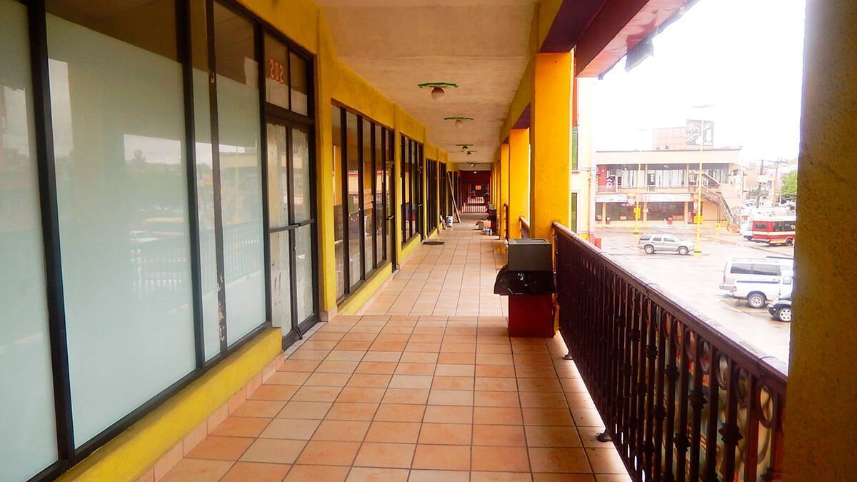 2 de 7: Oficinas en Renta en Mariano Matamoros Plaza El Tigre, Tijua