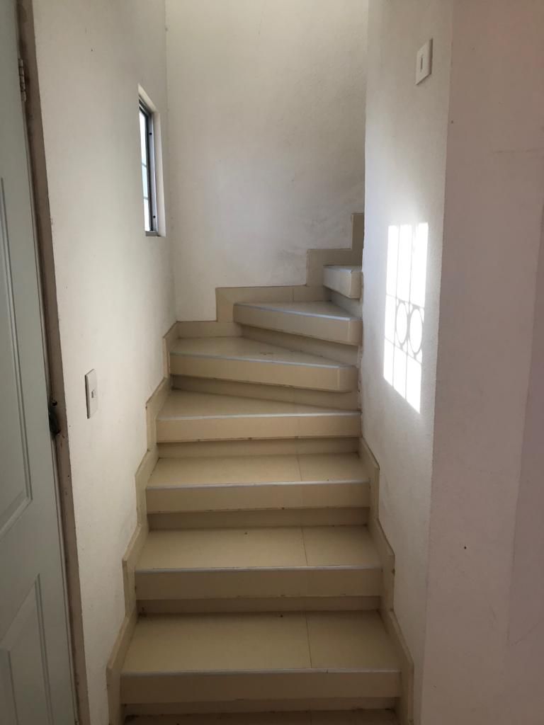 13 de 15: Escaleras