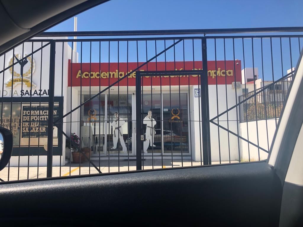 5 de 10: ESCUELA DE KARATE
