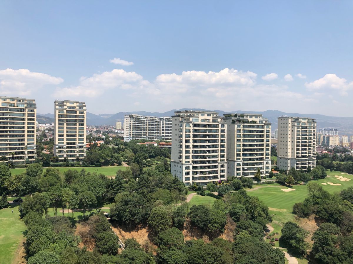 Departamento en Club de Golf Bosques | EasyBroker