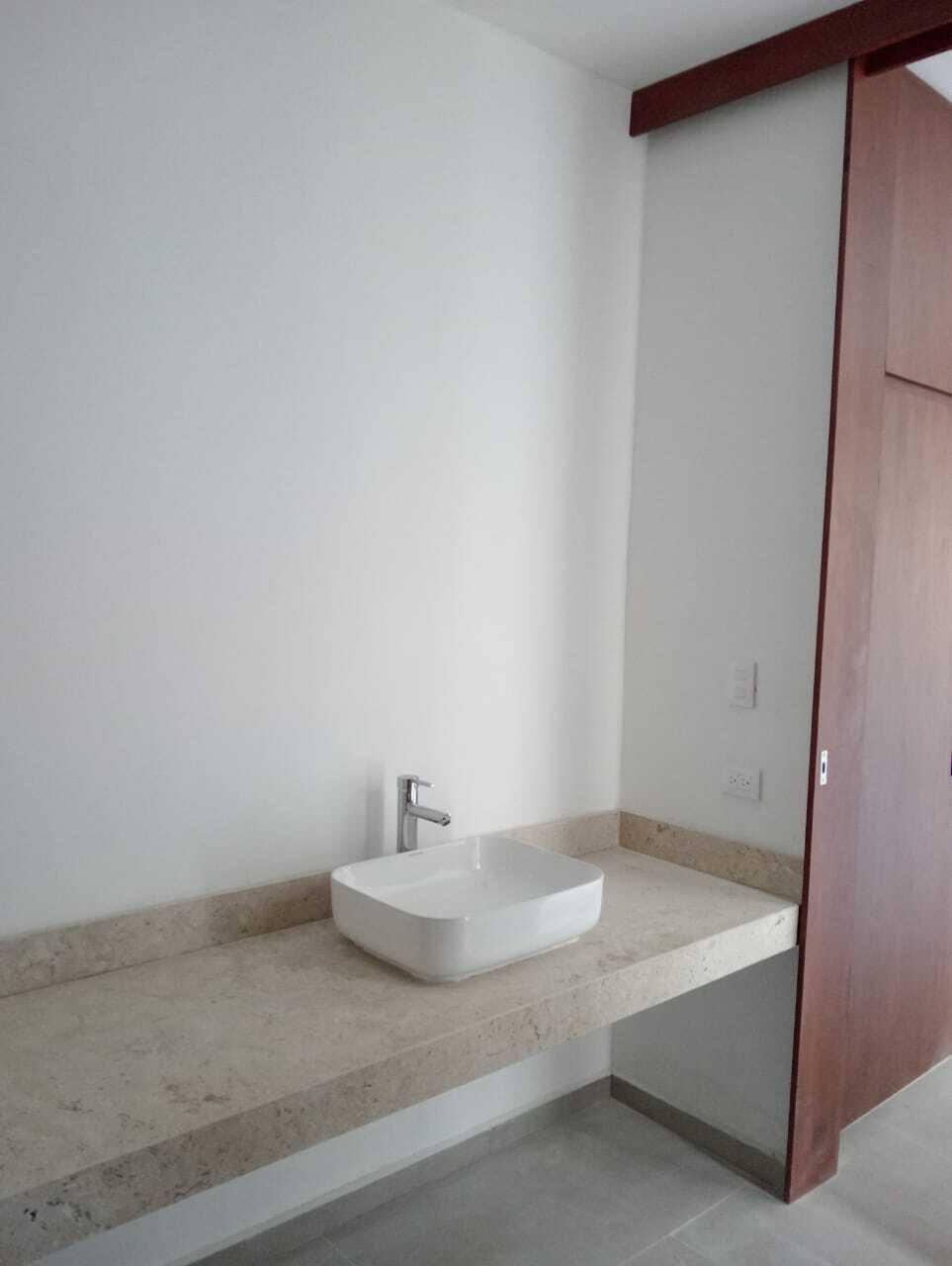 24 de 26: Departamento muestra