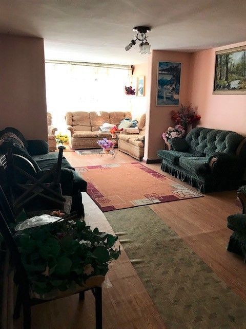 2 de 6: SALA / COMEDOR