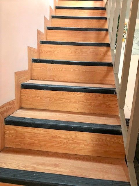 4 de 6: ESCALERAS