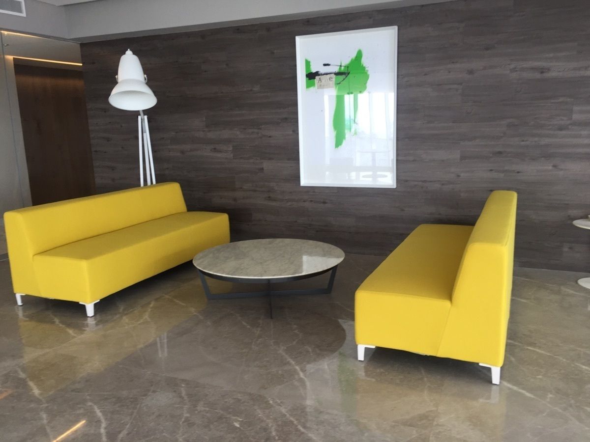 17 de 49: SALA DE NEGOCIOS