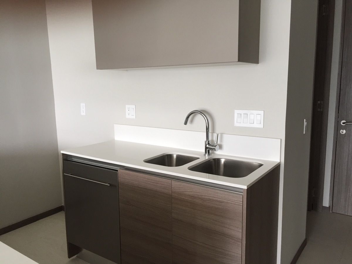 30 de 49: LAVAVAJILLAS Y DOBLE TARJA