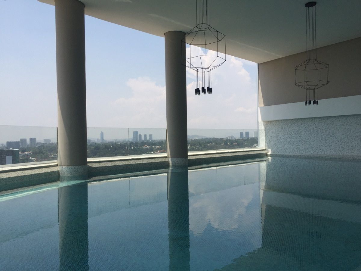 5 de 49: ALBERCA CON VISTAS