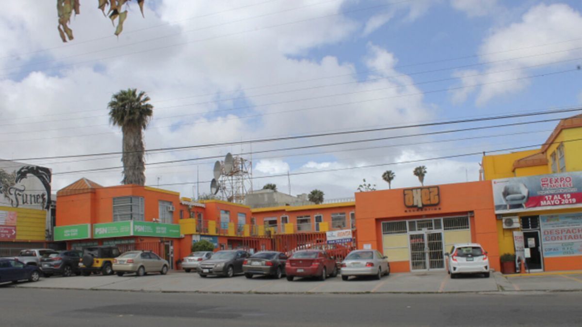 5 de 6: Locales en Renta en Plaza la Once PMR-23